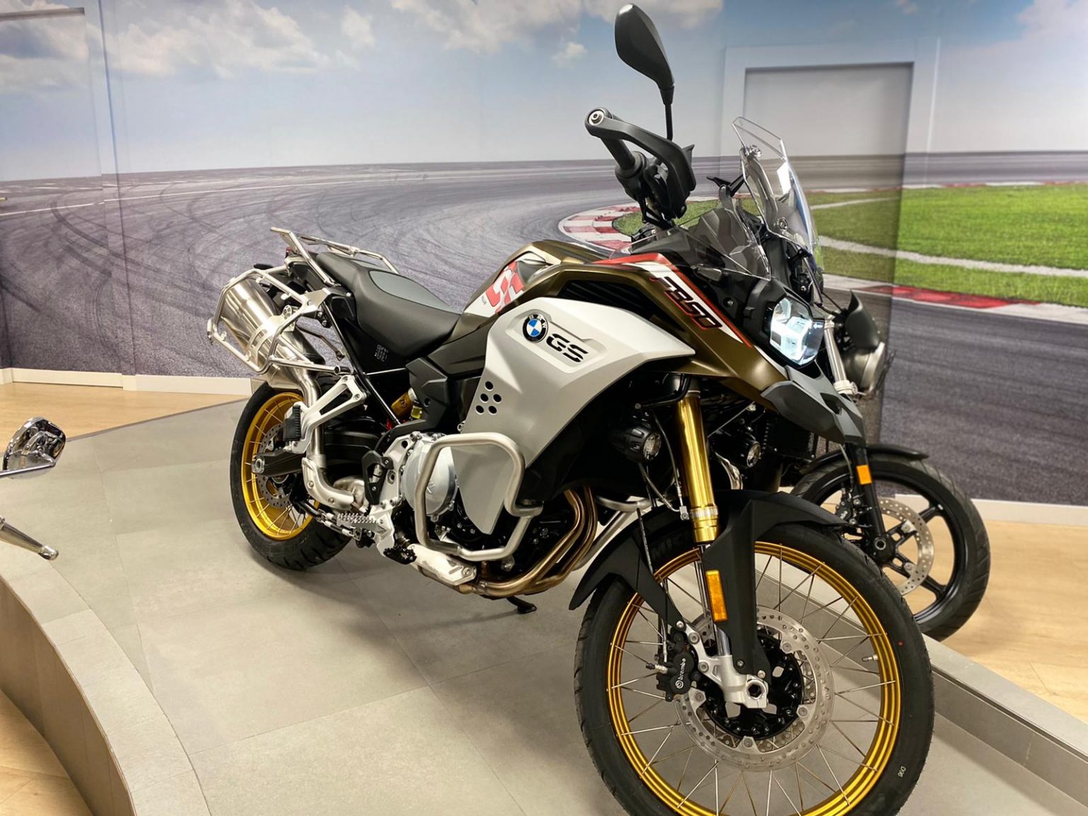f850gs sport